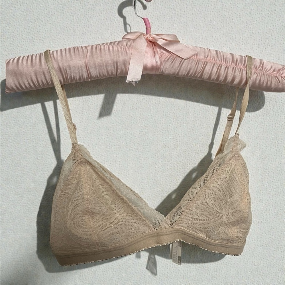 Talula by Aritzia Lace Bralette – Nude Beige Sheer Floral Lace xs
